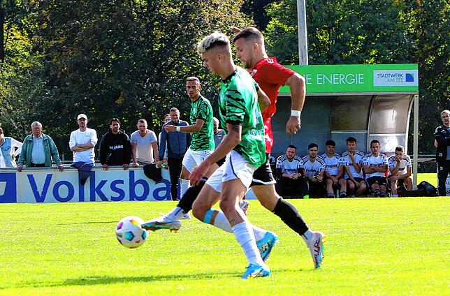 Bild 1: Die besten Bilder vom Spitzenspiel zwischen FC Überlingen und VfR Stockach