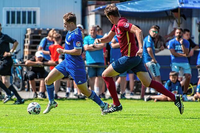 Bild 42: FC Weizen bleibt nach 2:0-Sieg beim FC Huttingen in der Kreisliga A &ndash; und wir haben Bilder