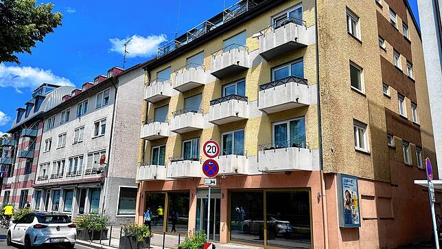 Das Gebäude Friedrichstraße 49 soll einem neuen Wohnhaus weichen. Auch das Haus in Nachbarschaft zum Seehotel dürfte über kurz oder lang ...