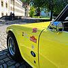 Der Triumph TR6 in der Seitensicht vor dem Schloss Salem. Rolf-Dieter Kuhn sah das Auto 1980 von der Autobahn aus auf einem Schrottplatz.