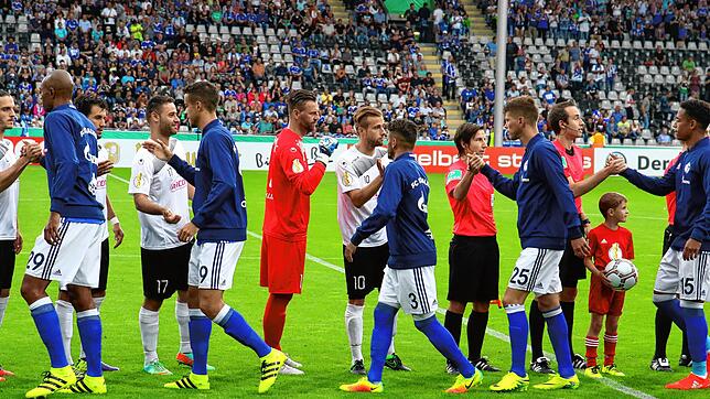 Vor fünf Jahren verlor der FC 08 Villingen in Freiburg das DFB-Pokalspiel gegen den FC Schalke 04 vor 14.000 Zuschauern mit 1:4 Toren. ...
