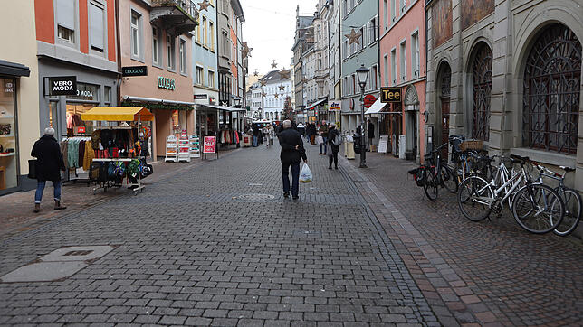 (Archivbild) In der Kanzleistraße wurden Häuserwände mit Farbe beschmiert.