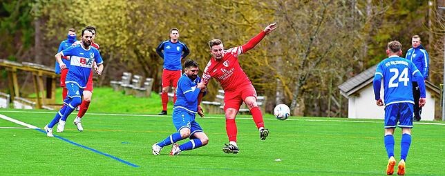 Bild 25: FC Schlüchttal siegt 3:2 gegen den FC Erzingen &ndash; und wir haben Bilder!