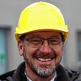 „Ich hoffe, dass am Ende nicht an der falschen Stelle gespart wird“, sagt Karl Knapp, Leiter der Zeppelin-Gewerbeschule ...