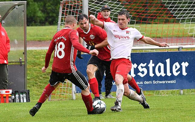 Bild 19: FC Wallbach siegt 2:1 gegen den FC RW Weilheim – und wir haben die Bilder!