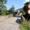 Über die Wutachbrücke in Achdorf rollt der ganze Schwerverkehr zum Klärwerk Achdorf. Bild: Bernhard Lutz