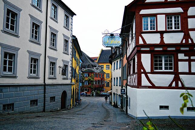 In Meersburg ist am Montagvormittag nichts los. Nur wenige Menschen sind in der Stadt unterwegs, um ihre letzten Weihnachtseinkäufe zu ...