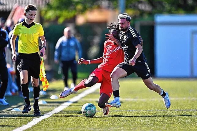 Bild 1: SV 08 Laufenburg siegt 1:0 bei der U23 des Bahlinger SC – und wir haben Bilder!