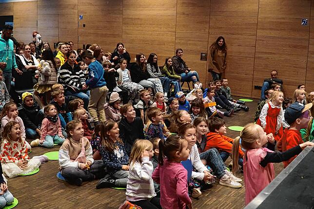 Bild 12: Osterfreude pur: So bunt war die Ostereiersuche im Jugend- und Kulturzentrum Klosterhof