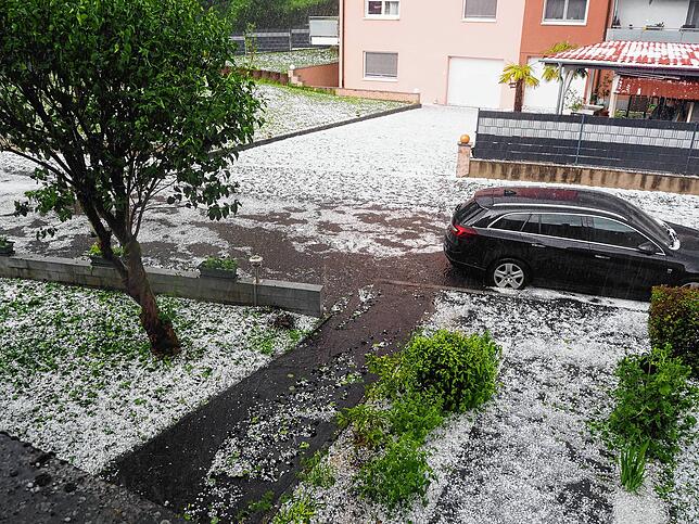 Bild 7: Hagelkörner groß wie Taubeneier! Bilder vom Unwetter am 1. Juni in Bad Säckingen - und den Schäden