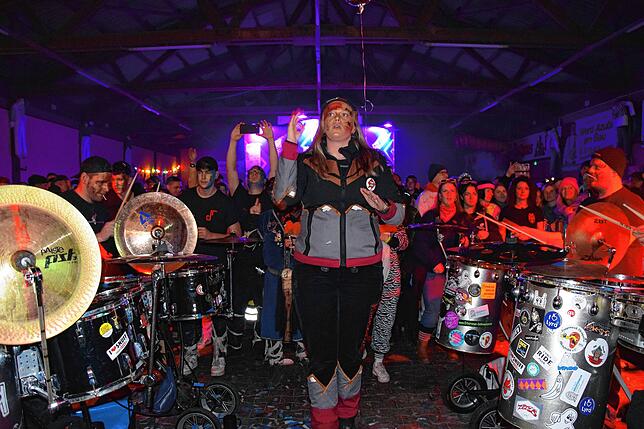 Bild 4: Spektakuläre Party in Nöggenschwiel: Die besten Bilder vom Guggenmusik-Event 2025