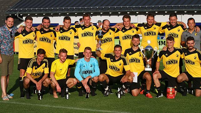 Turniersieg: Der SV Nögenschwiel nimmt den Waldhaus-Cup wieder mit nach Hause. Der Titelverteidiger setzte sich in der Neuauflage des ...