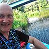 Knut Diers beim Stehpaddeln auf einem Fluss. Auch das aargauische und das badische Laufenburg will er während seiner dreimonatigen ...