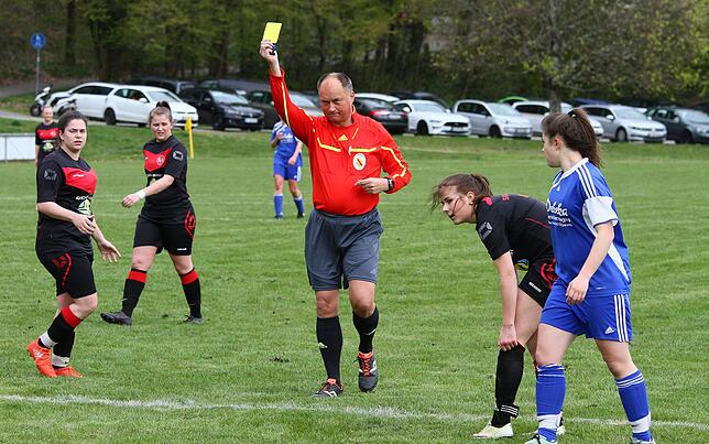 Bild 6: Fußballerinnen des SV Niederhof besiegen die SG Görwihl – und wir haben die Bilder!