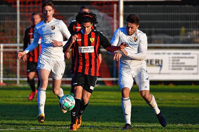 Bild 17: Spitzenreiter FSV Rheinfelden gelingt nur ein 1:1 gegen den SV 08 Laufenburg &ndash; und wir haben die Bilder!