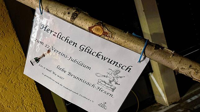 Bild 13: Hexenerweckung der Brunnisach-Hexen
