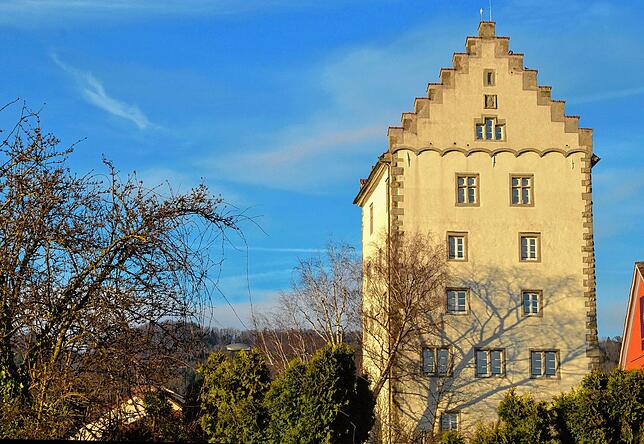 Das visuelle Umgebungsschutz von Kulturdenkmälern wie dem Bischofschloss spielt inzwischen keine Rolle mehr.