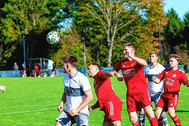 Bild 42: FC Dachsberg gewinnt Derby bei der SG Hotzenwald mit 7:2 – und wir haben Fotos!