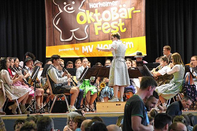 Bild 30: Bilder vom OktoBär-Fest des MV Horheim am Freitag