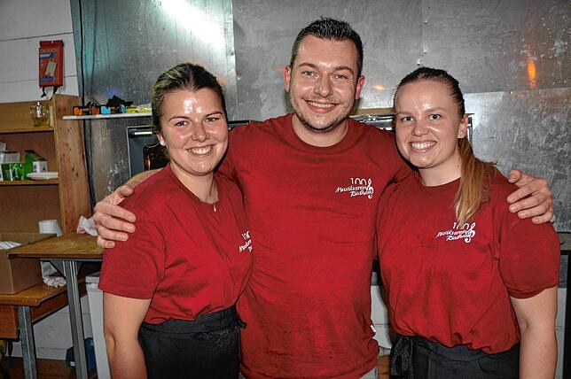 Bild 26: Vollgasstimmung war bei der Dirndl- und Lederhosenparty in Leimbach