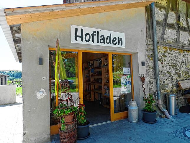Klein aber fein ist der Hofladen auf dem Steinsbrunner Hof.