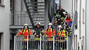Gemeinsam trainieren Feuerwehrleute der Freiwilligen Feuerwehren Pfullendorf, Wald und Hohenfels für die Treppenläufe, hier auf der der ...