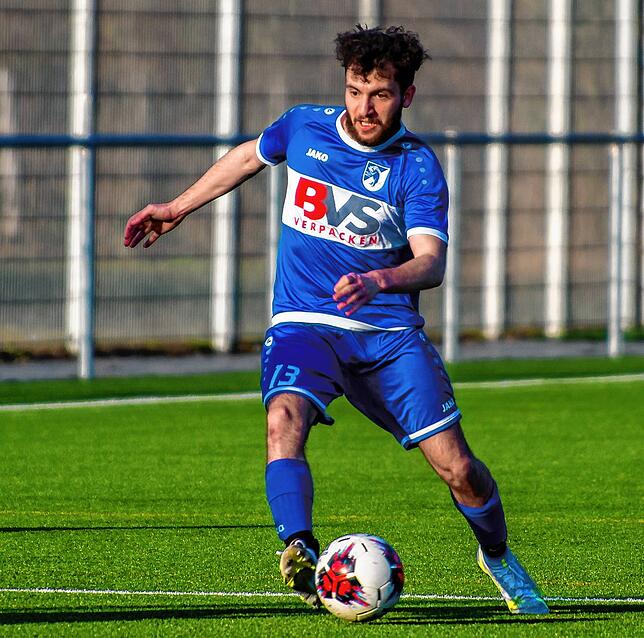 Relegation erreicht: Giuseppe Ferraro steuerte das vierte Tor für den FC Erzingen II zum 5:1-Erfolg gegen den SC Lauchringen II bei. Das ...
