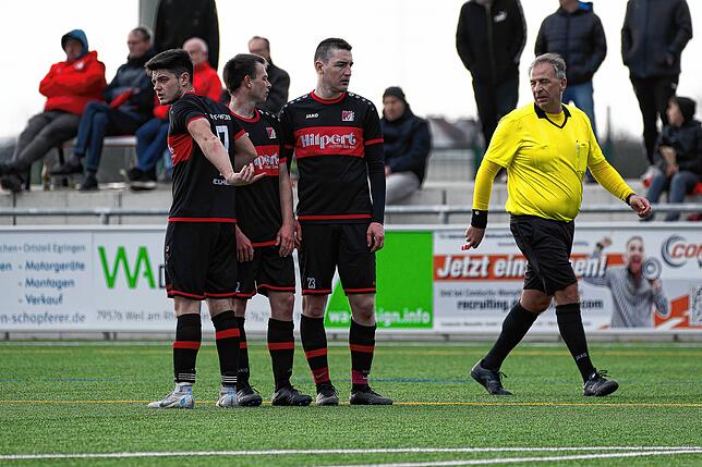 Bild 30: TuS Binzen kantert den FC RW Weilheim mit 8:0 &ndash; und wir haben Bilder!