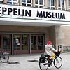 Von außen sieht das Zeppelin Museum aus wie immer.