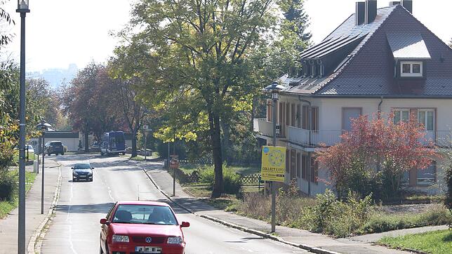 Die Konversionsgebäude entlang der Villinger Straße bekommen ihre Versorgungsanschlüsse: Ab Montag, 22. Oktober, wird die Straße daher ...