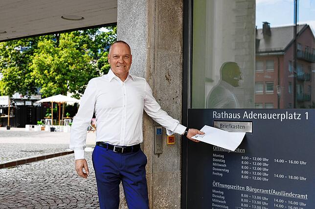 Frank Schmid hat seine Bewerbungsunterlagen eingeworfen.