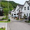 Der Linzgauweg ist leicht abschüssig. Der Gemeinderat beschloss entgegen der ursprünglichen Festlegung im Bebauungsplan Haiden, an Zone ...
