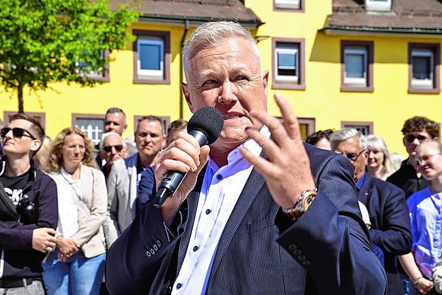 Bild 13: Tausende feiern St. Georgens neue Stadtmitte