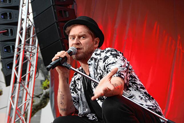 Johannes Oerding ist oftmals in der Region unterwegs. Hier zuletzt beim Markdorf Open Air 2023.