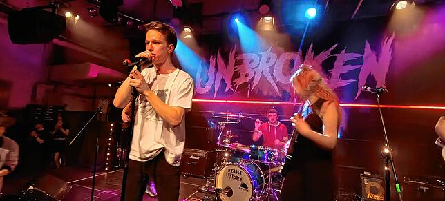 Bild 13: Viel zu hören gab es beim Schüler-Bandcontest in der Lauffenmühle