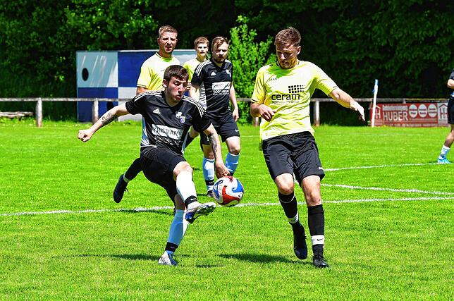 Bild 35: SV Eschbach siegt 3:0 bei Spitzenreiter SG FC Wehr/Brennet II – und wir haben Fotos!