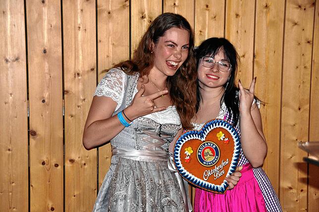 Bild 23: Oktoberfest der Narrenzunft Hugeloh in Leimbach - die tollsten Bilder