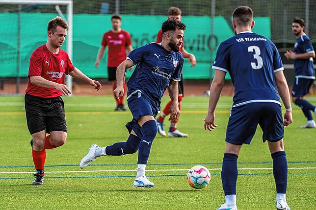 Bild 3: VfB Waldshut besiegt den FC Hochrhein mit 2:0 &ndash; und wir haben Bilder!