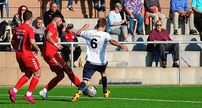 Bild 29: FV Lörrach-Brombach U23 feiert beim 3:0 gegen den FC Schlüchttal seinen zweiten Sieg in Folge &ndash; und wir haben die Bilder