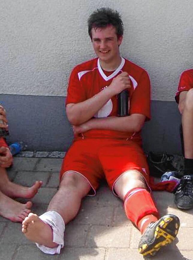 Gibt alles: Schon als Jungspund haute sich Felix Müller für die Rot-Weiße rein, allen Blessuren zum Trotz.