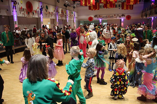Bild 3: Die besten Fotos vom Hanselegruppe Kinderball: Ein magischer Abend für Kinder!