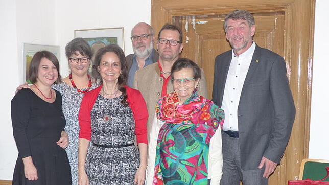 Der Vorstand des Theatervereins Zeitschleuse (von links): Kassiererin Janina Bérger, stellvertretende Vorsitzende Kerstin Kaiser, ...