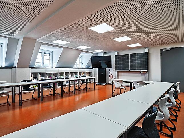 Nach Fertigstellung der Sanierung sind im Altbau moderne Lernräume entstanden.