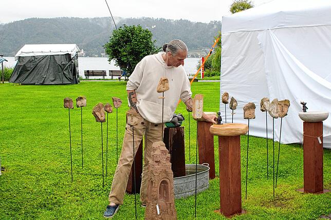 Bild 13: Nasser Start für die Sommeraugenweide