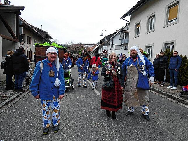 Bild 5: Bilder vom Narrentreffen in Dogern