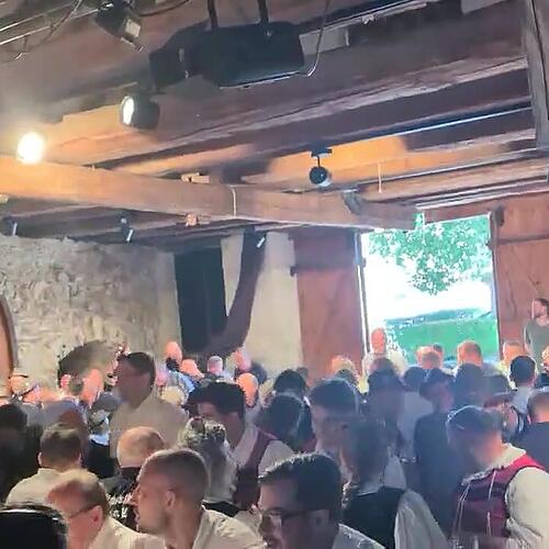 hox Gulaschessen Junggesellen Lieder singen