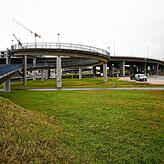 Unter der Schänzlebrücke auf rechtsrheinischer Seite soll ein Busbahnhof sowie Mobilpunkt, daneben ein Neubauquartier entstehen.