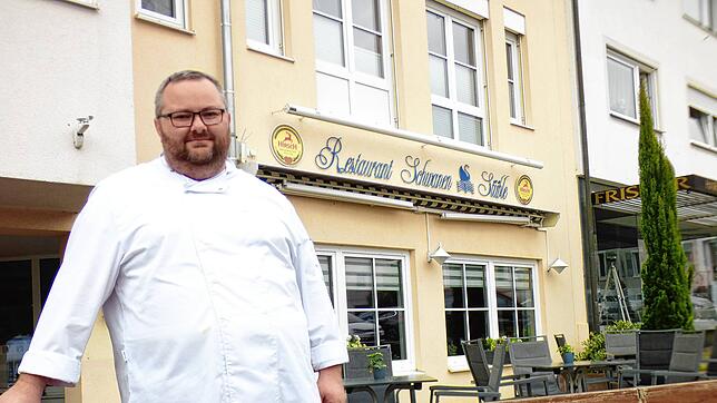 Der 38-jährige Daniel Wrona arbeitet sei 25 Jahren im Restaurant „Schwanenstüble“. Ab Januar ist er der neue Pächter des beliebten ...
