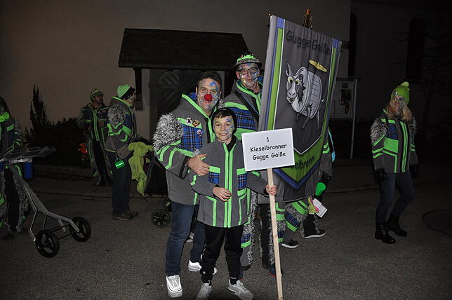 Bild 11: Bilder vom Schlüchttalnarrentreffen-Samstag: Nachtumzug und Narrendorf