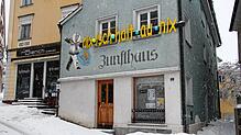 Ihr Fasnetsmotto macht die Meßkircher Katzenzunft an der Fassade des Zunfthauses publik. Es lautet &bdquo;nix isch halt au nix&ldquo;.